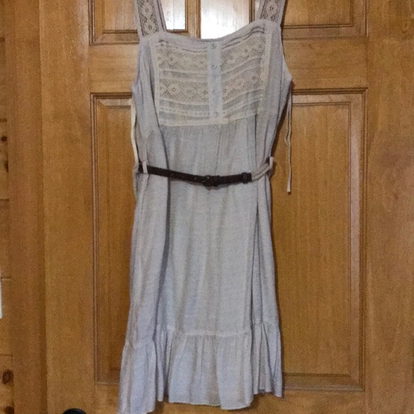 Dress - Picture 3 of 3